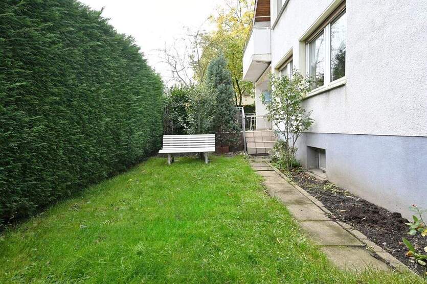 Ein Zuhause, das Generationen verbindet - Gepflegtes Zweifamilienhaus mit Garten 6 zimmer