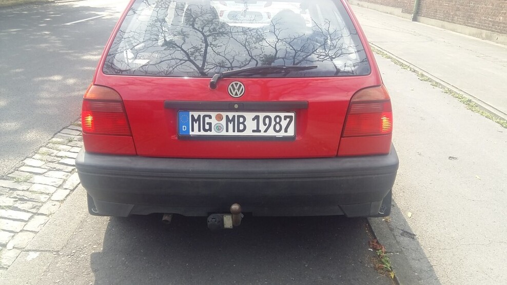 VW Golf 129.800 km 1.800 € Mönchengladbach 41061