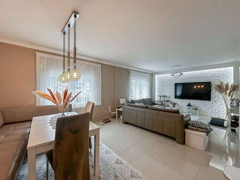 Haus zum Kaufen in Düsseldorf 739.000 € 160 m²