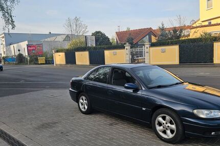 Opel Omega 127.500 km 2.500 &euro; DÜSSELDORF 40231