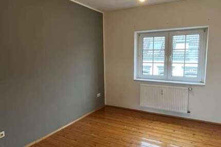 Wohnung Krefeld Cracau - 2 Zimmer, 55 m&sup2;, 420&euro; | Angebot:27135532