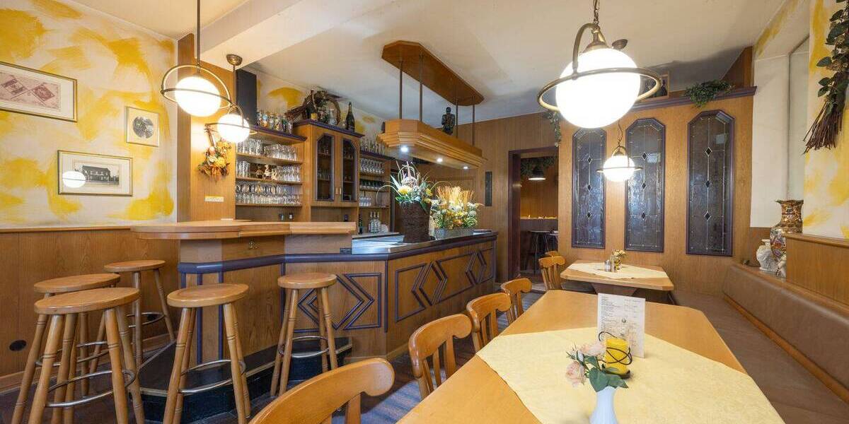 Mehrfamilienhaus, Wohnhaus Moers Kapellen-Mitte - 1 Zimmer, 220 m&sup2;, 699.000&euro; | Angebot:21701253