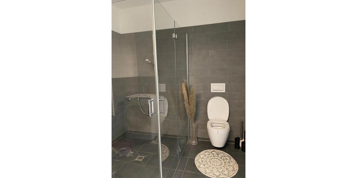 Etagenwohnung Düsseldorf Oberbilk - 2 Zimmer, 64 m&sup2;, 1.241&euro; | Angebot:25262515