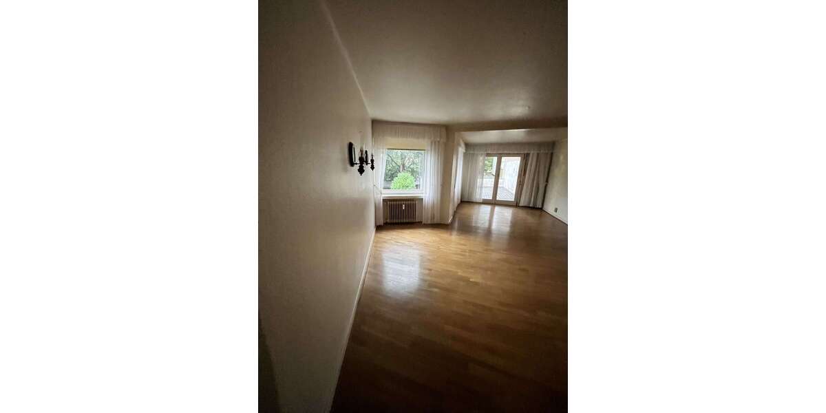 Etagenwohnung Duisburg Rheinhausen - 4 Zimmer, 116 m&sup2;, 720&euro; | Angebot:25380707