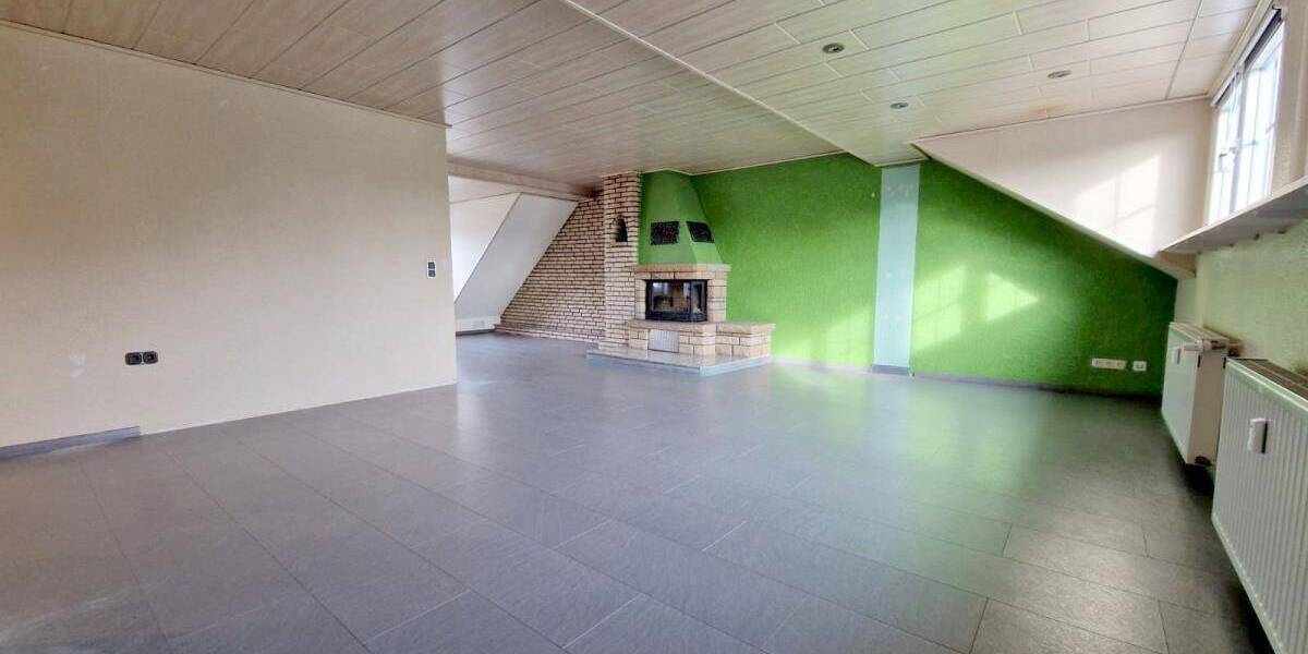 Etagenwohnung Oberhausen Schlad - 3 Zimmer, 100 m&sup2;, 685&euro; | Angebot:26489386