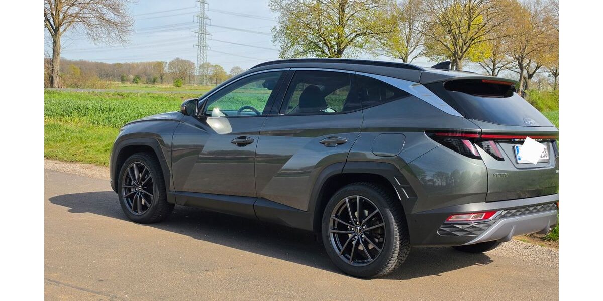 Hyundai TUCSON 95.000 km 23.800 &euro; Wesel 46485