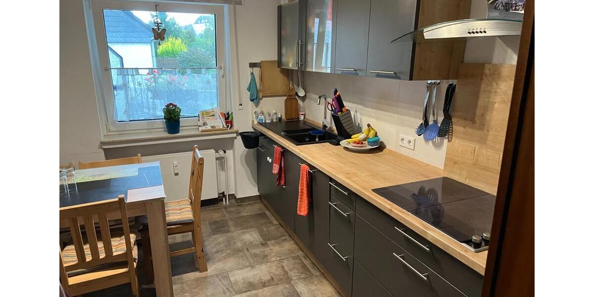 Etagenwohnung Velbert Pöthen - 3.5 Zimmer, 107 m&sup2;, 199.000&euro; | Angebot:25594041