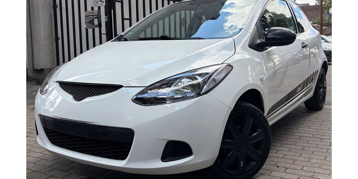 Mazda 2 171.000 km 2.990 &euro; Duisburg 47166