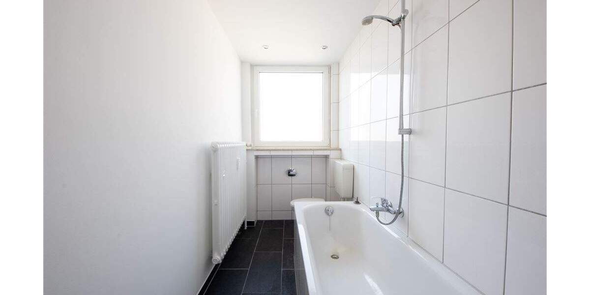 Etagenwohnung Düsseldorf Golzheim - 2 Zimmer, 349.900&euro; | Angebot:25778707