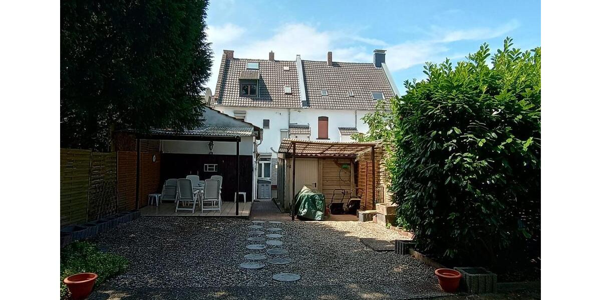 Reihenhaus Voerde (Niederrhein) - 7 Zimmer, 160 m&sup2;, 299.000&euro; | Angebot:27096180