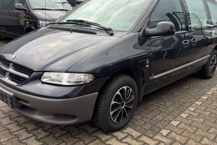 Chrysler Voyager 105.000 km 3.999 &euro; Mülheim an der Ruhr 45472