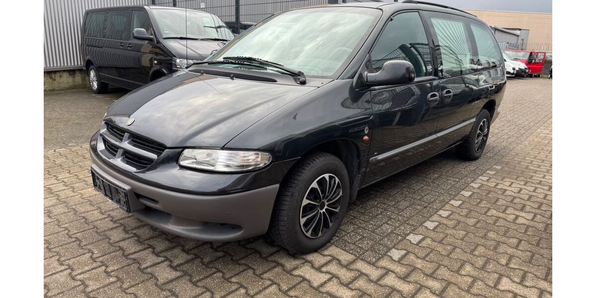 Chrysler Voyager 105.000 km 3.999 &euro; Mülheim an der Ruhr 45472