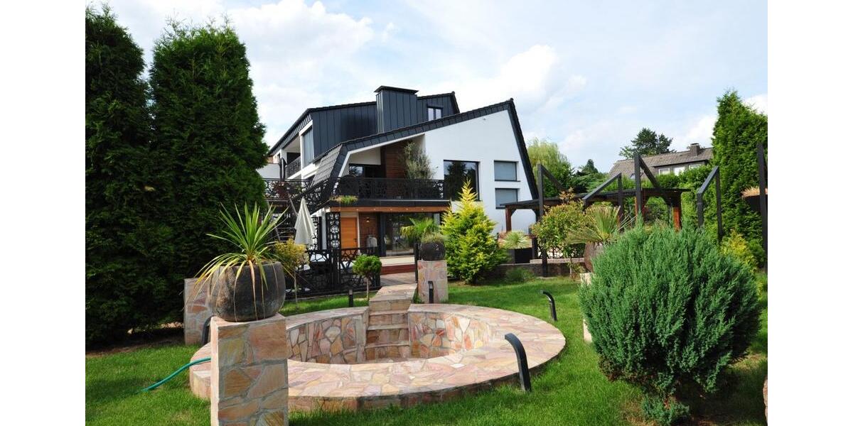 Villa Essen Stadtbezirk IX - 6 Zimmer, 307 m&sup2;, 400&euro; | Angebot:25926286