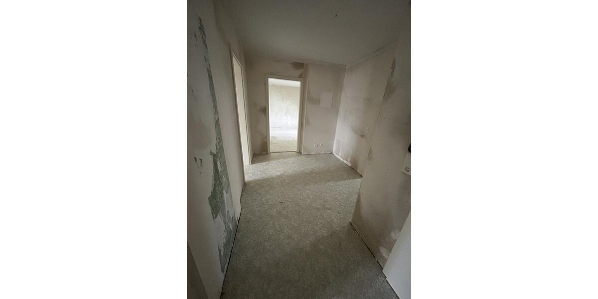 Dachgeschoßwohnung Duisburg Hamborn - 3.5 Zimmer, 69 m&sup2;, 459&euro; | Angebot:26433788