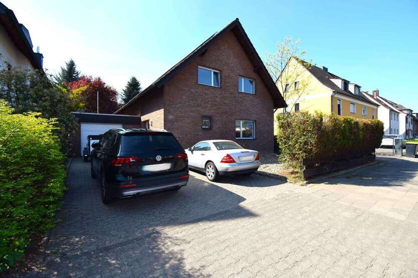 Haus zum Kaufen in Dormagen 649.000 € 153 m²