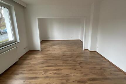 Wohnung Essen Frillendorf - 2 Zimmer, 77 m&sup2;, 669&euro; | Angebot:21275812