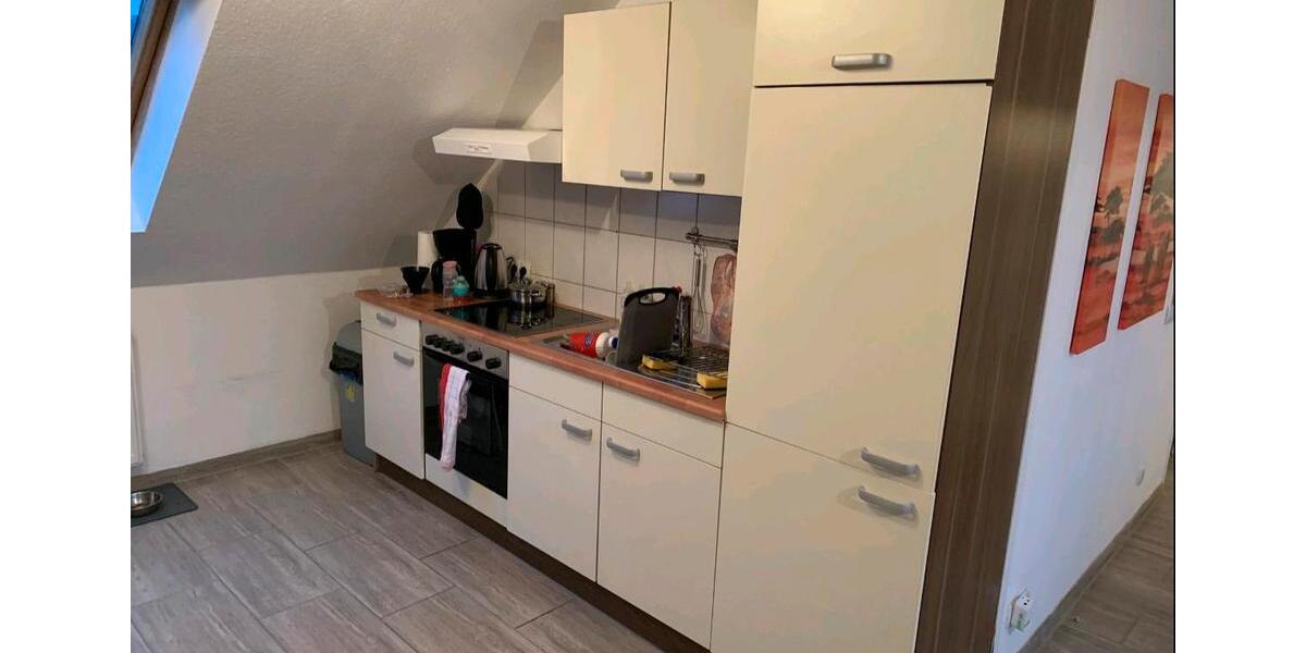 Dachgeschoßwohnung Krefeld Cracau - 3 Zimmer, 70 m&sup2;, 715&euro; | Angebot:26254888
