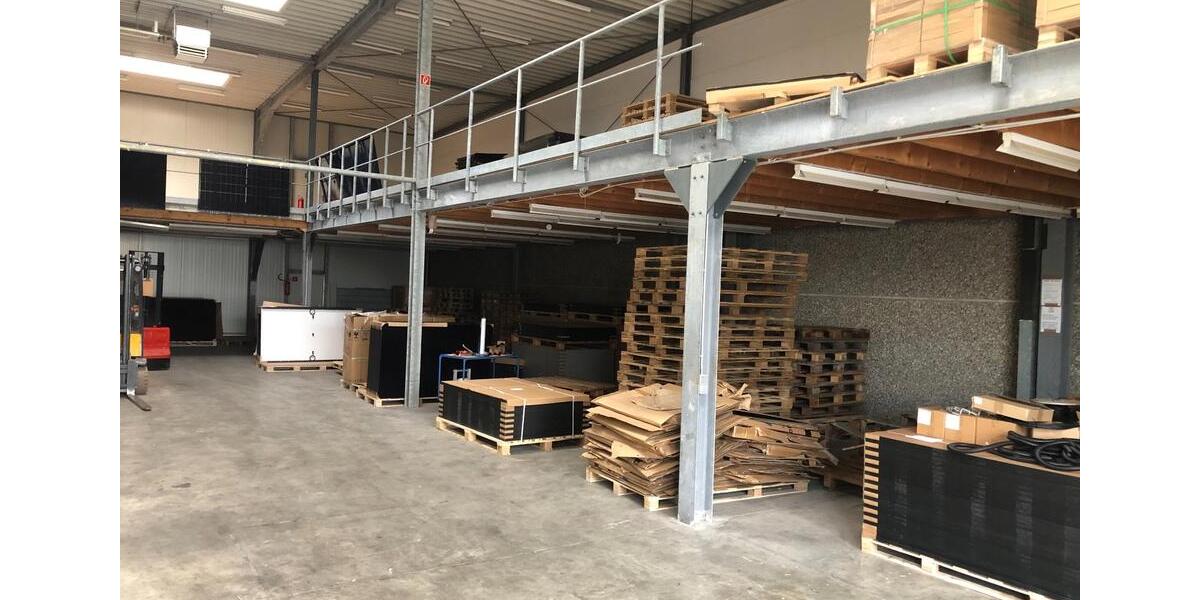 Lagerhalle mit 630 m2 und 95 m2 Büros in 40822 Mettmann zimmer