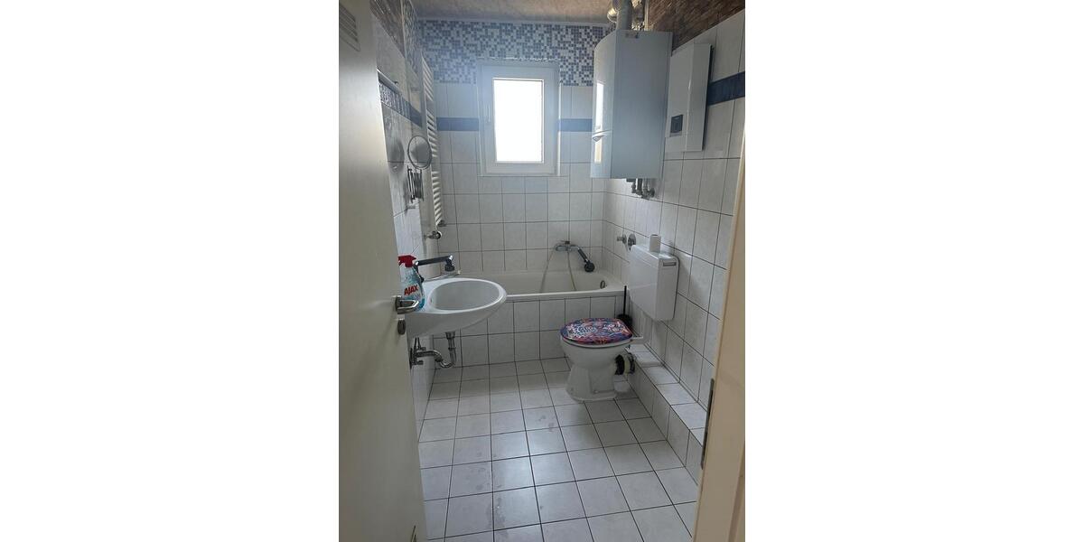 Etagenwohnung Krefeld Cracau - 2 Zimmer, 48 m&sup2;, 390&euro; | Angebot:26380188