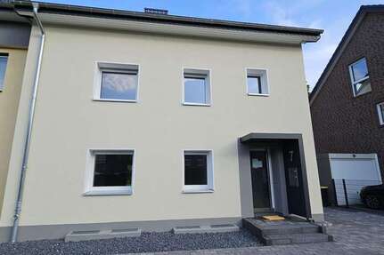 Haus zum Mieten in Mülheim an der Ruhr 2.265 € 190 m²