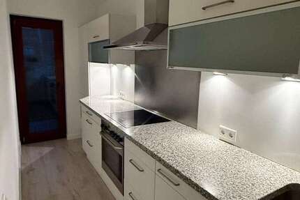 Wohnung Düsseldorf Niederkassel - 2 Zimmer, 56 m&sup2;, 1.200&euro; | Angebot:24785508