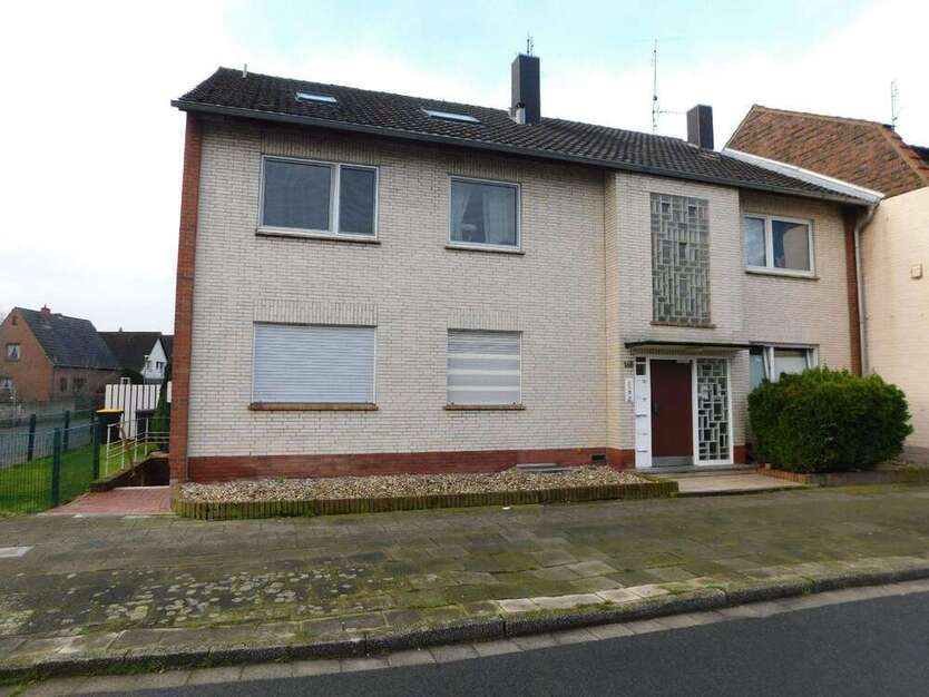 Wohnung zum Mieten in Moers 230 € 27 m²