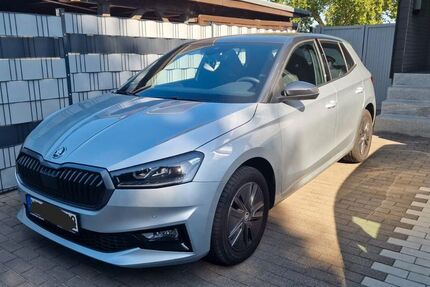 Skoda Fabia 16.000 km 23.700 &euro; Mülheim an der Ruhr 45472