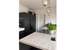 Lichtdurchflutete 3-Zimmer-DG-Wohnung mit großer Dachterrasse etc