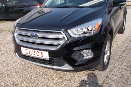 Ford Kuga 92.000 km 12.600 &euro; Willich 47877