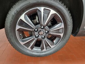 Suzuki Vitara 1.4 Comfort+ 4x4 Pano Alu Schutzleisten 67.706 km 16.190 € HAAN 42781