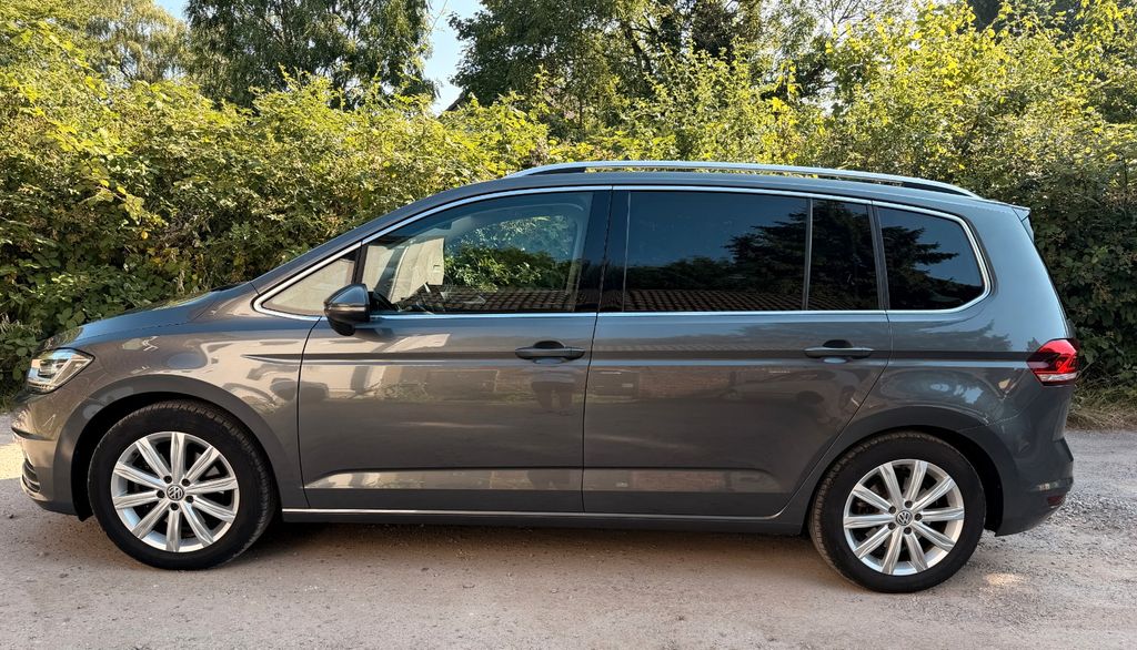 VW Touran 132.558 km 18.900 &euro; Essen 45277