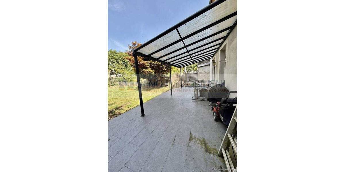 Mehrfamilienhaus, Wohnhaus Essen / Überruhr-Hinsel Überruhr-Hinsel - 9 Zimmer, 244 m&sup2;, 475.000&euro; | Angebot:25708871