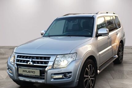 Mitsubishi Pajero 285.000 km 16.980 &euro; Düsseldorf 40599