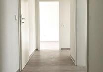 Renovierte 4 Zimmer-Wohnung mit Balkon in idealer Lage