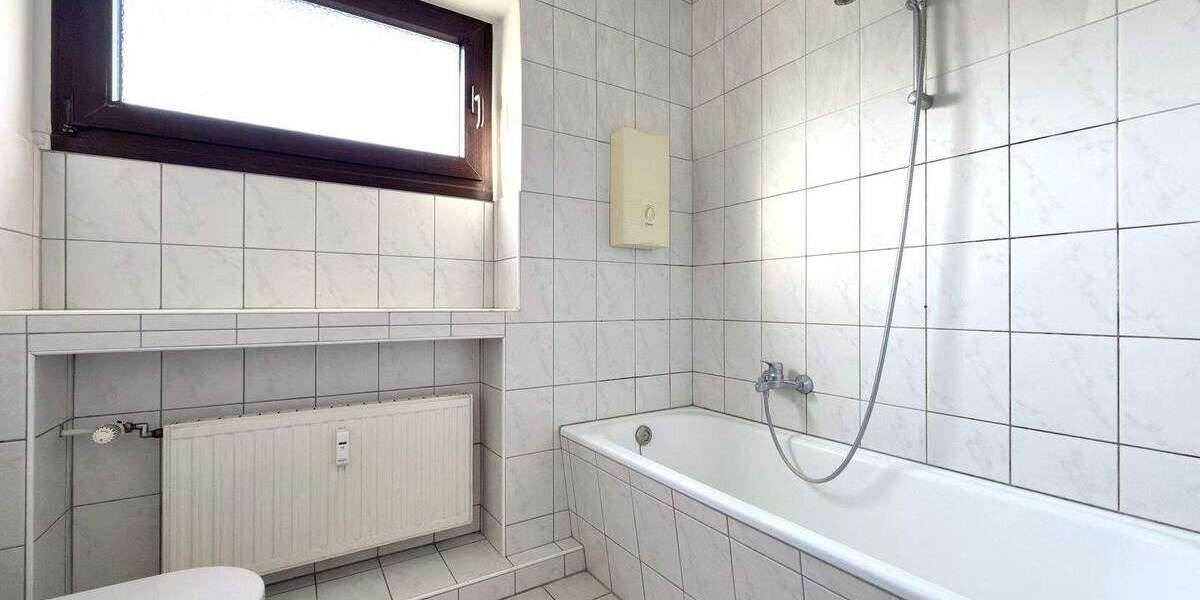 Etagenwohnung Krefeld Stadtmitte - 3 Zimmer, 75 m&sup2;, 650&euro; | Angebot:25689242