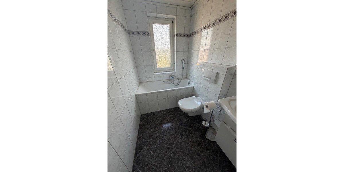 Einfamilienhaus Duisburg Rheinhausen - 7.5 Zimmer, 186 m&sup2;, 550.000&euro; | Angebot:26921852
