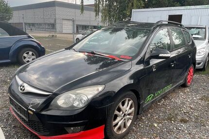 Hyundai i30 206.000 km 995 € Mönchengladbach 41066