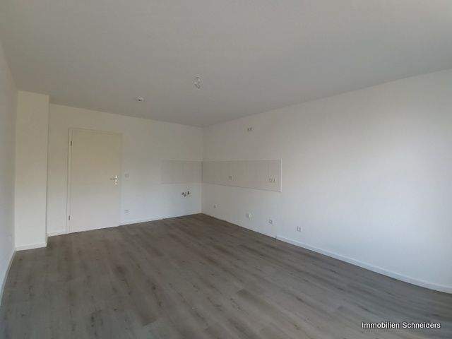 Düsseldorf-Oberbilk, Heerstraße 27 - Komplett sanierte Wohnung mit 2 Balkonen + Küchenzeile ab Oktober zu mieten !! 2 zimmer