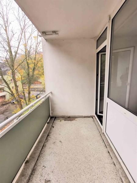 Großzügige 2-Zi.-Whg. mit Tageslichtbad und Balkon zimmer