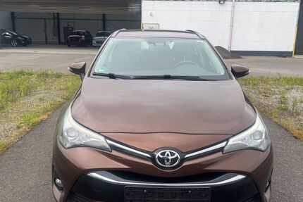 Toyota Avensis 149.000 km 7.990 &euro; Hünxe 46569