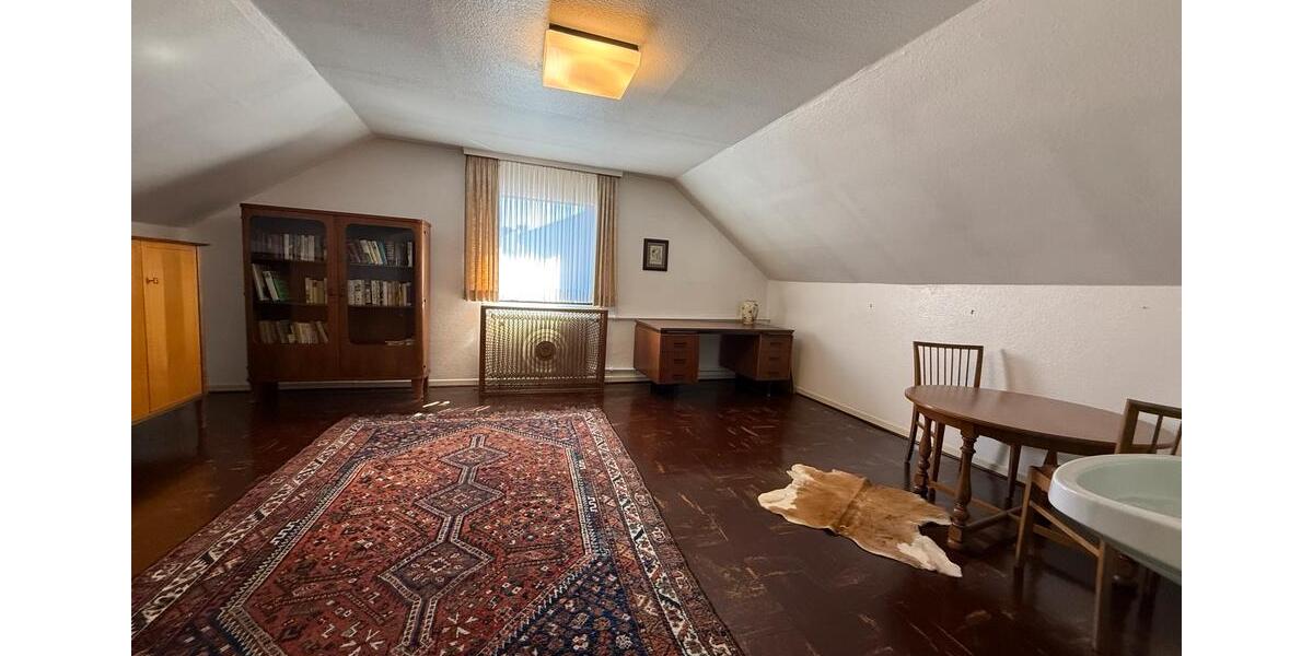 Einfamilienhaus Gladbeck - 7 Zimmer, 185 m&sup2;, 2.600&euro; | Angebot:26443116