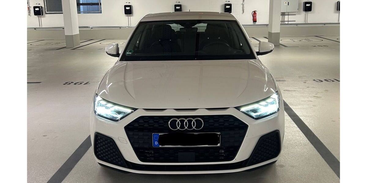 Audi A1 11.000 km 17.900 &euro; Düsseldorf 40477