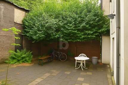 Haus Duisburg Laar - 13 Zimmer, 308 m&sup2;, 420.000&euro; | Angebot:27137019