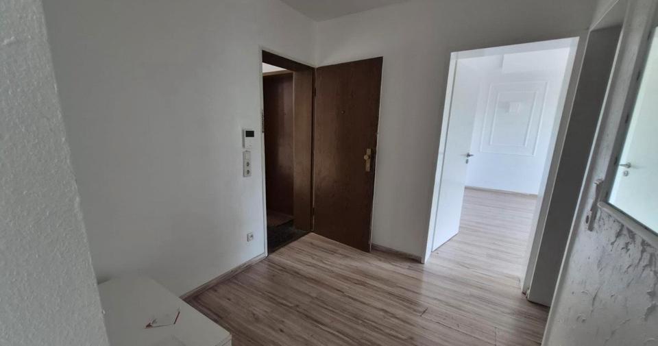 Etagenwohnung Duisburg Rheinhausen - 2.5 Zimmer, 49 m&sup2;, 95.000&euro; | Angebot:27029625