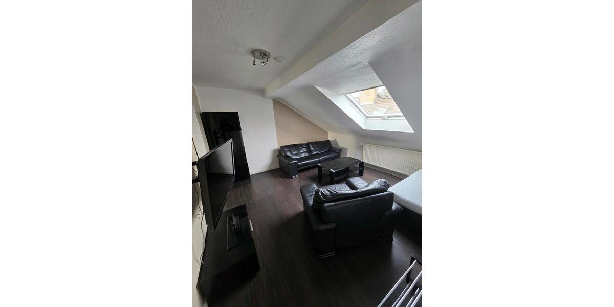 Dachgeschoßwohnung Krefeld Bockum - 1 Zimmer, 36 m&sup2;, 520&euro; | Angebot:24707200