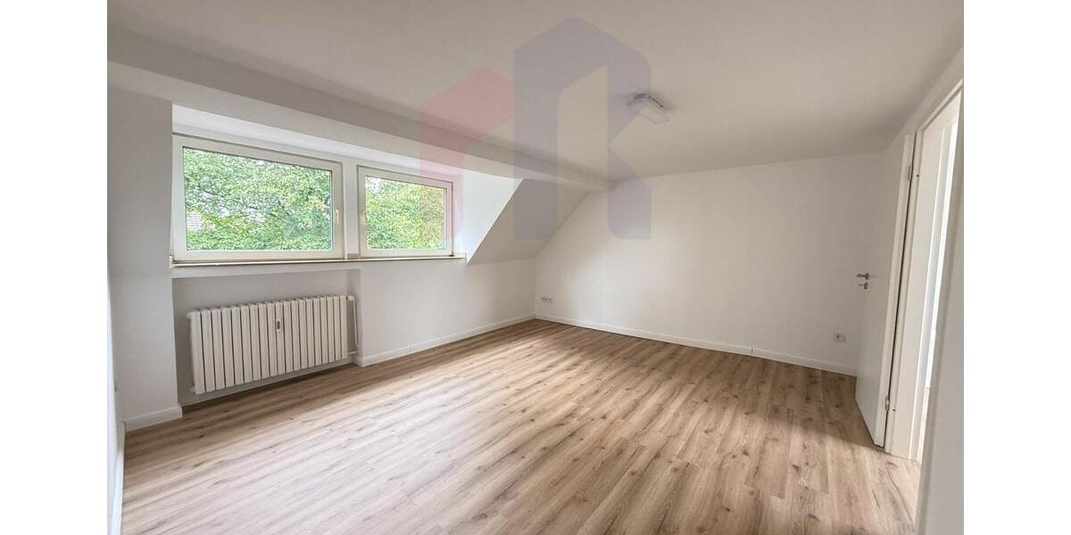 Dachgeschoßwohnung Duisburg Hamborn - 2.5 Zimmer, 56 m&sup2;, 600&euro; | Angebot:24695954