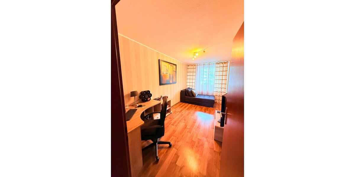 Etagenwohnung Ratingen - 3 Zimmer, 82 m&sup2;, 305.000&euro; | Angebot:26945394