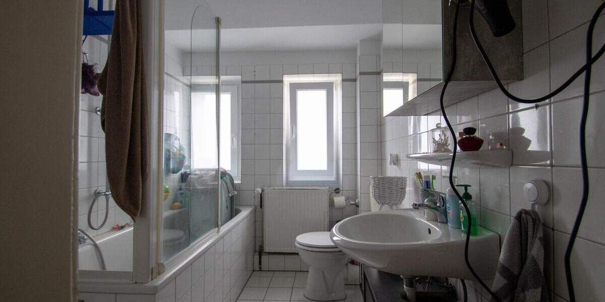 Etagenwohnung Krefeld Kempener Feld/Baakeshof - 3 Zimmer, 80 m&sup2;, 129.000&euro; | Angebot:25739048