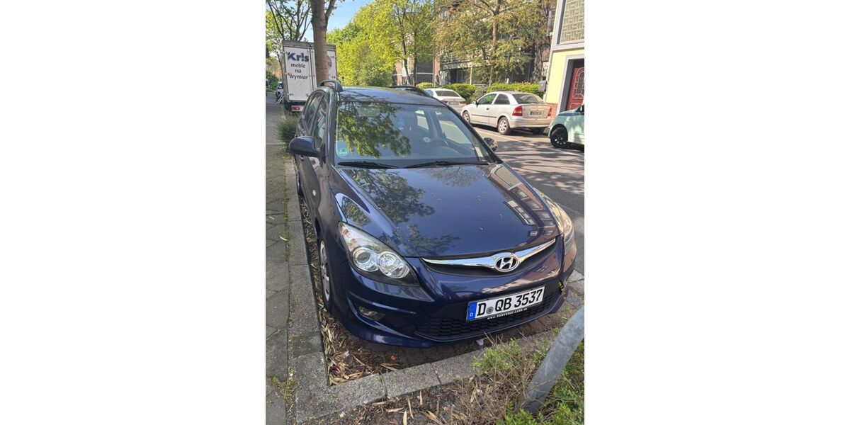 Hyundai i30 210.000 km 1.950 &euro; Neuss 41462