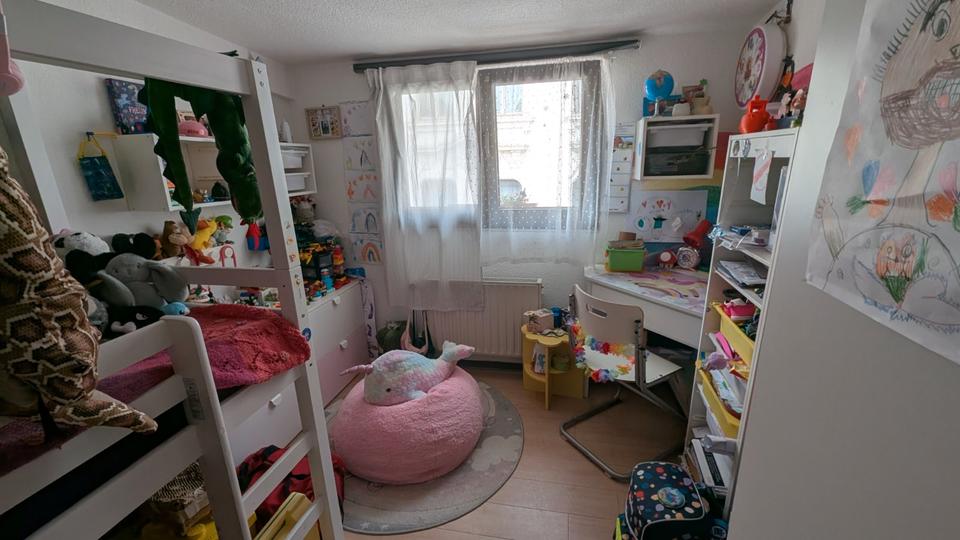 Dachgeschoßwohnung Duisburg Laar - 2.5 Zimmer, 58 m&sup2;, 110.000&euro; | Angebot:27080266